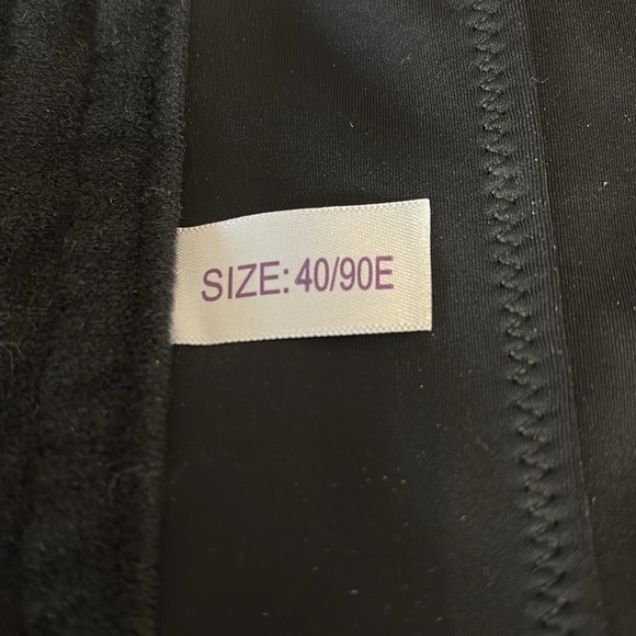 Set of 2 Women’s Sz 40D NWOT Bras- Full Coverage Adjustable Straps - Picture 8 of 10